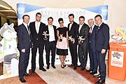 Thomas Bodmer (Vorstand DAK Gesundheit), Markus Deibler, Felix Neureuther, Marie-Laurence Jungfleisch, Rico Freimuth, Tom Liebscher, Dr. Hans-Dieter Cleven, Malte Heinemann / 4. Felix & Friends For Kids Gala 2017 im Hotel Vier Jahreszeiten Kempinski in München am 07.10.2017 / Foto: BrauerPhotos / S.Brauer fuer Luebmedia